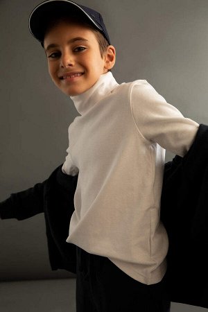 Белая школьная футболка с воротником и длинными рукавами для мальчика