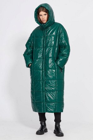 Пальто Пальто EOLA 2470 зеленый 
Состав: Пальто: ПЭ-100%; Подкладка: ПЭ-100%;
Сезон: Осень-Зима
Рост: 170

Пальто выполнено из глянцевой плащевой ткани, простеганной с изософтом. Пальто прямого силуэ