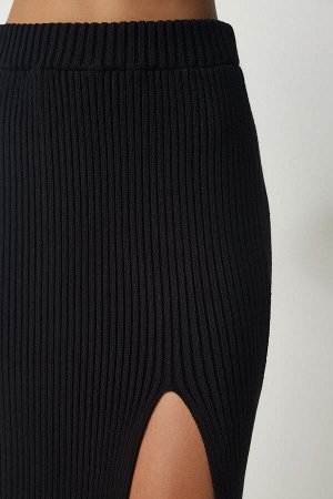 Женский черный трикотажный костюм с укороченной юбкой на шнурке PF00020