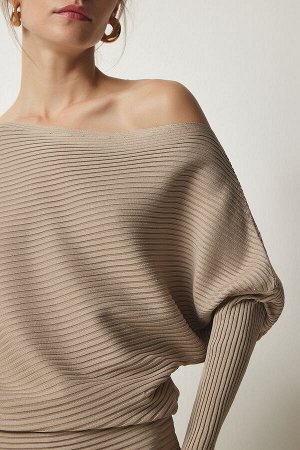 Женский норковый свитер в рубчик с асимметричным воротником FN03138