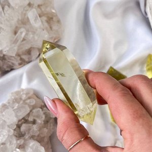 Кристалл двухконечный из Цитрина