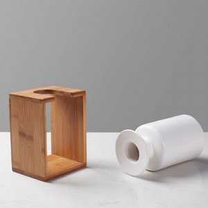 Вазы Комплект из трех керамических ваз на деревянных подставках