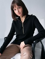Свитер эластичной плотной вязки с золотистой молнией