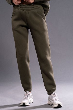Костюм Костюм Kivviwear 3052305307 хаки 
Состав: ПЭ-26%; Хлопок-70%; Эластан-4%;
Сезон: Осень-Зима
Рост: 170

Худи с двухцветным дизайном привлекает внимание благодаря отделочной кокетке. Она добавля