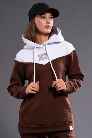 Костюм Костюм Kivviwear 3052305302 шоколадный 
Состав: ПЭ-26%; Хлопок-70%; Эластан-4%;
Сезон: Осень-Зима
Рост: 170

Худи с двухцветным дизайном привлекает внимание благодаря отделочной кокетке. Она д