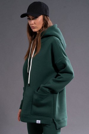 Костюм Костюм Kivviwear 4057405615 изумруд 
Состав: ПЭ-26%; Хлопок-70%; Эластан-4%;
Сезон: Осень-Зима
Рост: 170

Костюм ОВЕРСАЙСЗ, утепленный на флисе. Худи Oversize модели 4057 с капюшоном на подкла