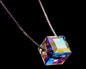 Подвеска Подвеска с цепочкой + камень SWAROVSKI - Crystal, камень очень красиво играет!