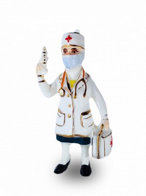 Медсестра — фарфоровая елочная игрушка