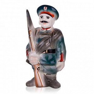 Фарфоровая елочная игрушка "Пехотинец Первой мировой войны"