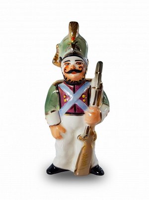 Фарфоровая елочная игрушка "Солдат с ранцем"
