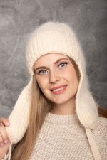Зимняя женская шапка