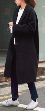 Утепленное длинное пальто с лацканами Цвет: ЧЕРНЫЙ