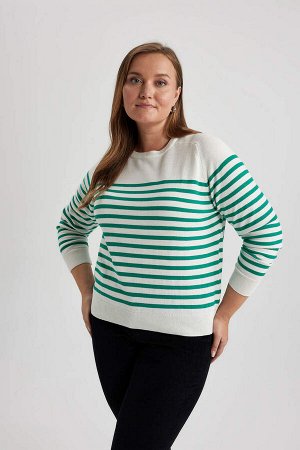 Полосатый свитер обычного кроя с круглым вырезом