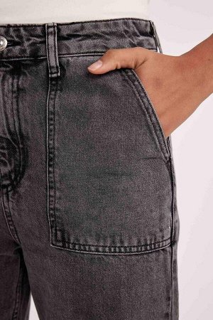 Широкие длинные джинсовые брюки с высокой талией в стиле 90-х