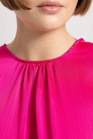 Приталенная шифоновая блузка с круглым вырезом и длинными рукавами