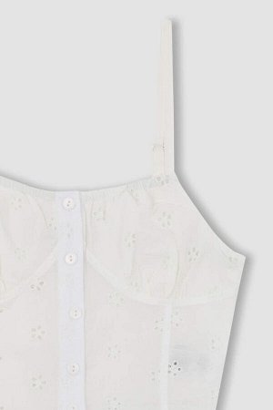 DEFACTO Укороченная блузка с вырезом в форме сердца и вышивкой