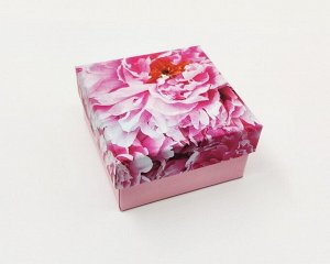 Подарочная коробочка, Розовые пионы