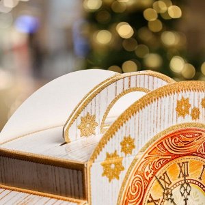 Подарочная новогодняя коробка «Часы »Новогодний звон«, 24x8.5x18.5 см