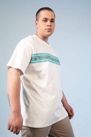 Хлопковая футболка больших размеров с круглым вырезом и короткими рукавами