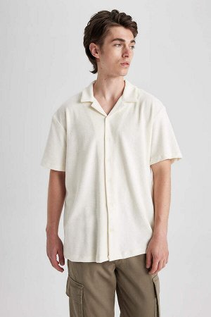 Рубашка стандартного кроя из махровой ткани с короткими рукавами