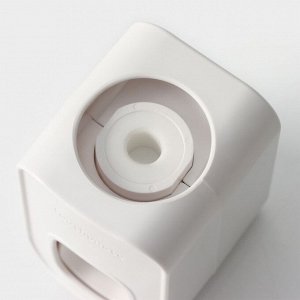 Выдавливатель для зубной пасты на клейкой ленте Доляна, 5.5x6x9 см, белый