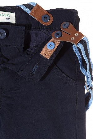 Брюки Синие брюки со съемными подтяжками и регулируемой талией - идеально подходят для особых случаев.  98% Хлопок 
2% Эластан