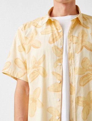 Летняя рубашка с цветочным принтом и коротким рукавом