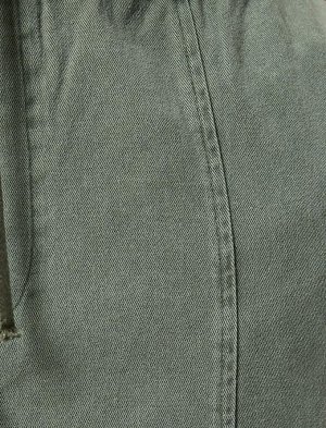 Моющиеся брюки с карманами-карго, шнуровкой на талии и деталью в швах