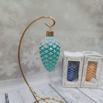 Ёлочное украшение &quot;Шишка в снегу&quot;, бирюзовая, в подарочной упаковке, h-8см