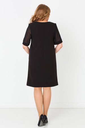 Черный Модное короткое платье с рукавами из ткани-сетка. Фасон модели достаточно свободный, прямой. Передние вертикальные фиксированные складки являются основным декоративным штрихом в дизайне модели.