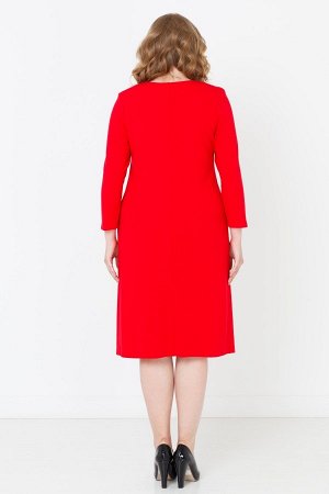 Красный Элегантное платье средней длины, с рукавами 3/4 и втачными боковыми карманами. Благодаря продольным строчкам по груди и исходящим от них складкам, это платье достаточно комфортно женщинам с фо