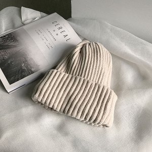 Шапка женская зимняя вязаная с отворотом