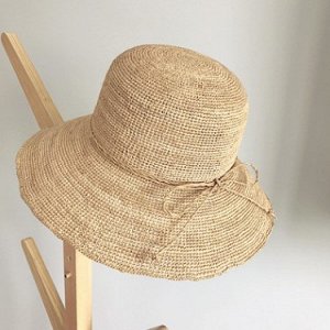 Женская шляпа
