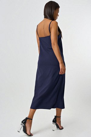 Платье-комбинация струящееся в бельевом стиле темно-синее