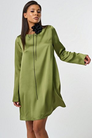 Платье с рукавом из атласа оливковое
