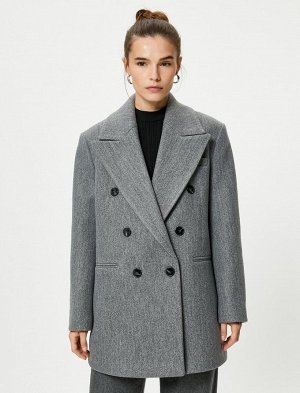 Кашемировое пальто оверсайз с двубортным воротником и карманами