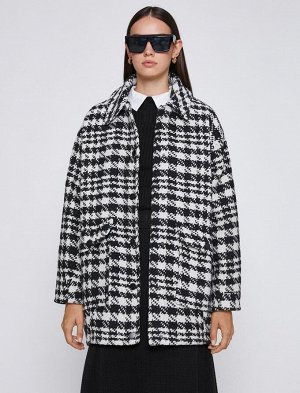 Шерстяное пальто оверсайз с узором «гусиные лапки» и воротником-рубашкой