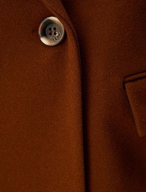 Пальто оверсайз, двубортное, карманы на пуговицах, съемный искусственный мех