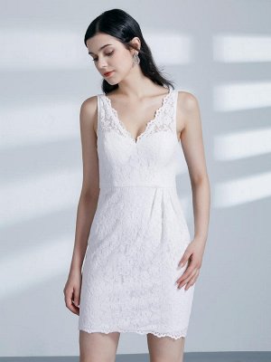Короткое белое кружевное платье