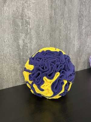 Интеллектуальная игрушка для собак и кошек- поисковый нюхательный шар (15 см)