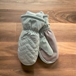 Варежки женские