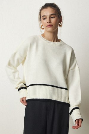 Женский трикотажный свитер цвета экрю в полоску PF00041