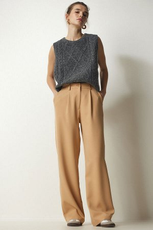Женские тканые брюки бисквитного цвета со складками UB00188