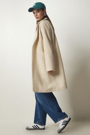 Женское кремовое двубортное пальто-букле с воротником и карманами DD01273