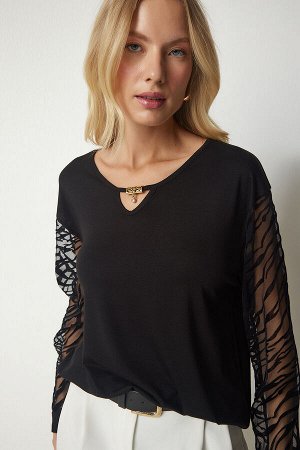 Женская черная стильная трикотажная блузка с прозрачными рукавами TO00091