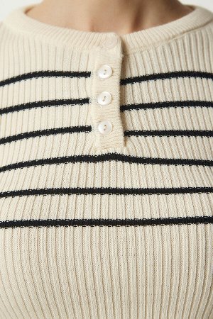 Женская кремовая черная трикотажная блузка в рубчик с воротником на пуговицах NF00077