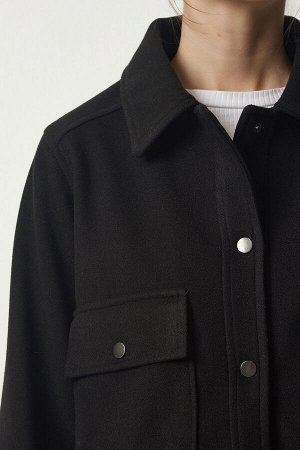 Женская черная куртка с карманами и штампом OH00051