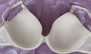 Тоненький бюстгальтер Triumph