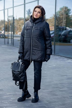Куртка Куртка LADY SECRET 7291/1 черный 
Состав: ПЭ-100%;
Сезон: Осень-Зима
Рост: 164

Удлиненная стеганная куртка свободного силуэта на застежке молнии и капюшоном, полочка на кокетке с декоративной