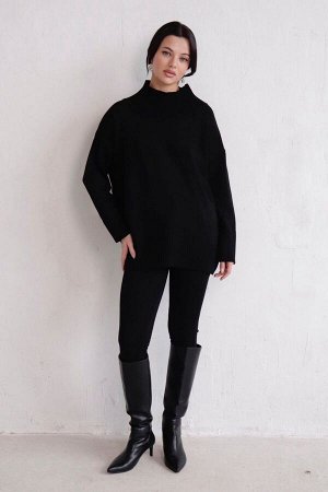 Удлинённый свитер чёрный